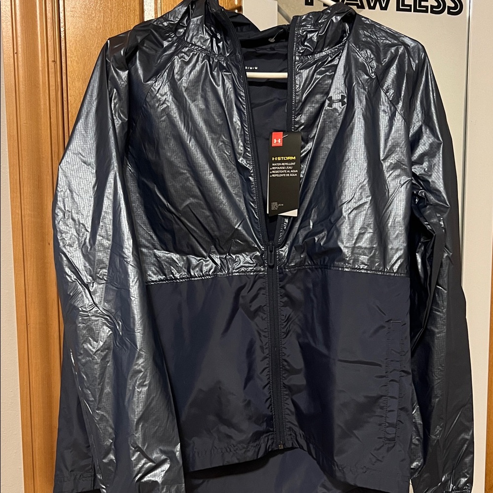 Under Armour women’s Dark Blue Windbreaker